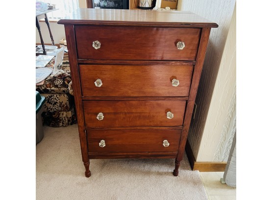 Antique Dresser With 4 Drawers (Living Room)