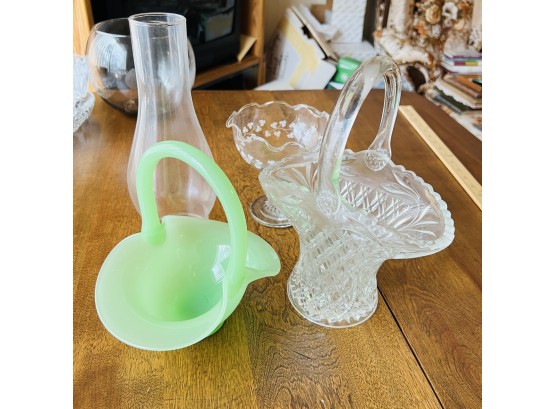 Green Glass Basket And Other Assorted Pieces (Living Room)