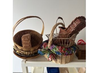 Assorted Baskets (Garage)