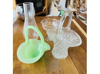 Green Glass Basket And Other Assorted Pieces (Living Room)
