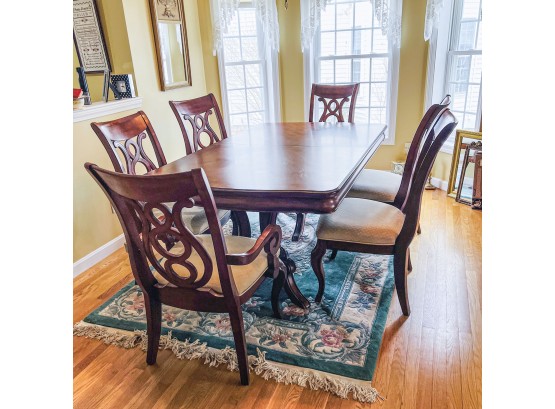 Dining Room Table With Extension Leaves And 6 Chairs