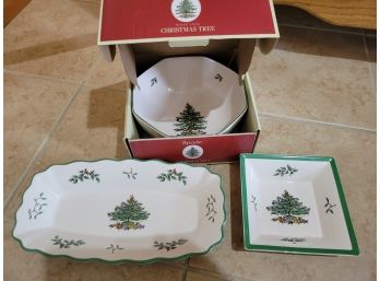 Set Of 3 Spode Christmas Tree Dishes (foyer)
