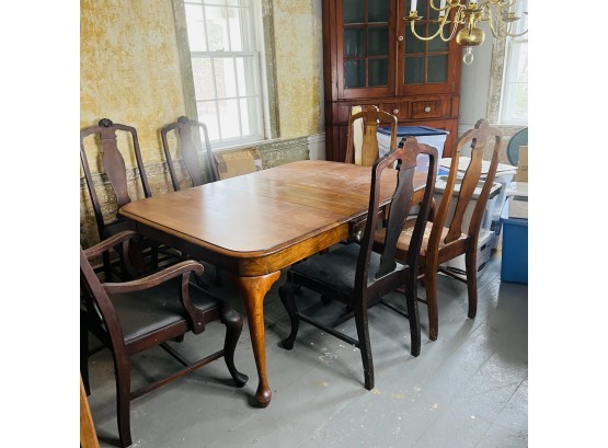 Antique Dining Room Table With 6 Chairs, Table Pad And Extension Leaves