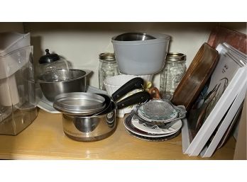 Kitchen Shelf Lot #3843 (kitchen)