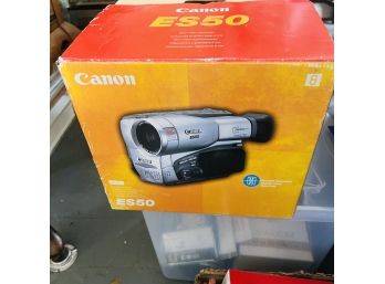 Canon Camcorder (Dining Room)