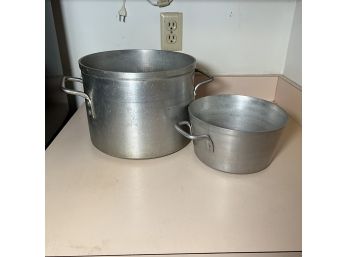 Lot Of 2 Stock Pots (#3840 Kitchen)