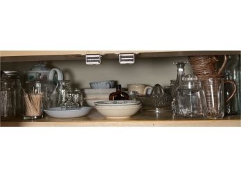 Kitchen Shelf Lot #3842 (kitchen)
