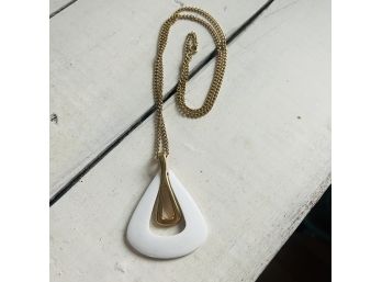 White Pendant Necklace