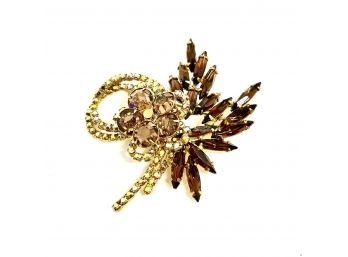 Vintage Gold Tone Pin With Brown Accents