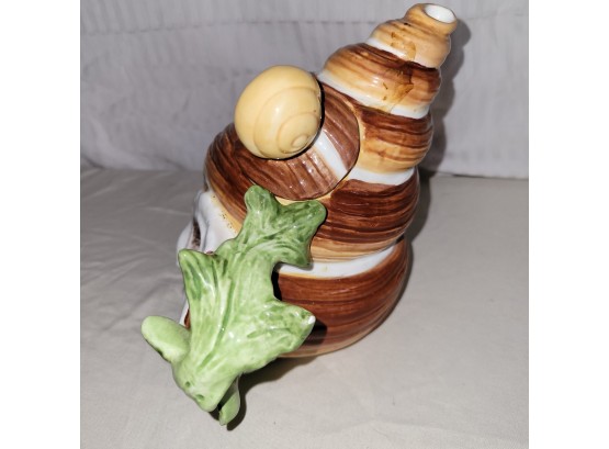 Jay Wilfred Ceramic Snail Figurine (Bin 3)