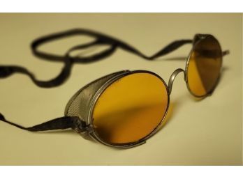 Early Automobile Or Motorcycle Vintage Driving Safety Goggles W/pierced Metal Shields