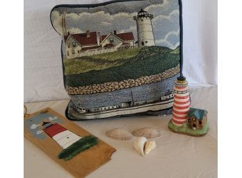 Lighthouse Decorations With Pillow (Bin 11)