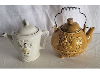 Set Of 2 Teapots ((Bin 16)