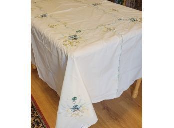 Vintage Embroidered Blue Roses Tablecloth With 8 Napkins