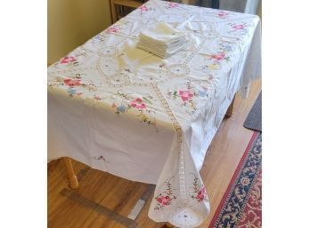 Embroidery And Lace Vintage Pink Floral Tablecloth With 16 Napkins