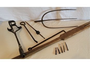 Assorted Vintage Tools, Antique Nails And Branding Iron (Bin 14)