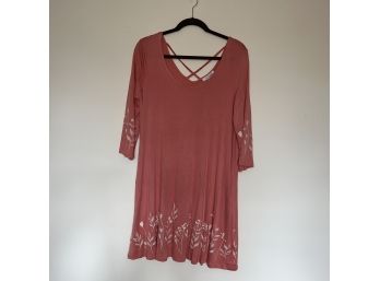 Simply Noelle Pink Dress With Vine Detail - Xtra Small