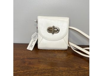Simply Noelle White Leather Cross Body Or Wristlet Wallet Style Purse With RFID Protection