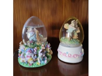 Set Of 2 Musical Easter Globes (Great Room)