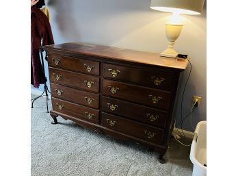 Vintage Mahogany Hungerford Dresser (Bedroom 1)