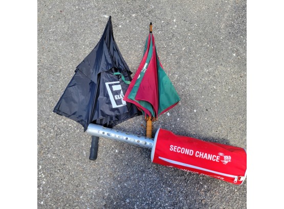 Easy Pick Up Golf Bag Wballs Plus 2 Tournament Umbrellas