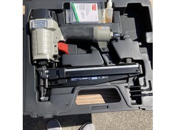 Porter & Cable Finish Nailer FN250A In Case