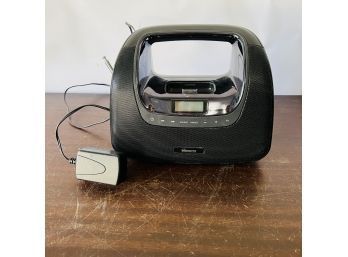 Memorex Minimove Boombox With IPod Charger