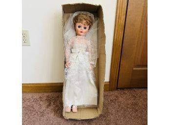Vintage Bride Doll With Open/close Eyes