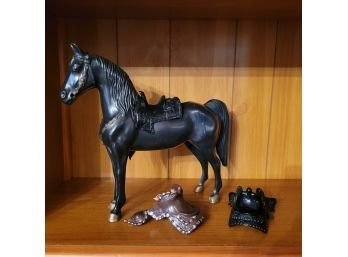 Vintage Plastic Horse And 2 Saddles