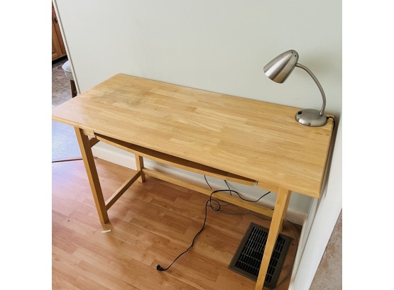 Desk With Slide Out Tray (Kitchen)