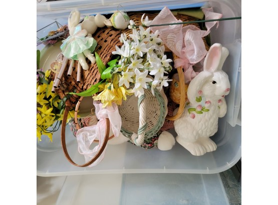 Springtime And Easter Decorations Tote