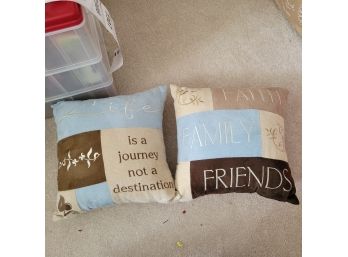 Set Of 2 Throw Pillows Faith Family Friends
