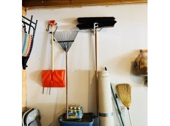 Wall Lot: Metal Rake, Snow Shovel, Brooms And Shepherd's Hook (garage)