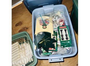 Bin Lot: Assorted Holiday Items