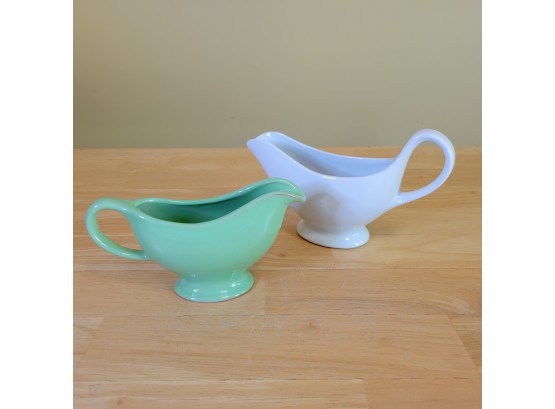 Set Of 2 Gravy Boats By Sur LA Table And Chefsware Pottery