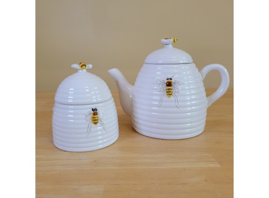 Mary Lake-Thompson Bee Hive Tea Pot And Sugar Bowl