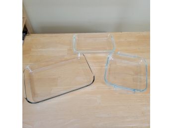 Set Of 3 Glass Pyrex Casserole Dishes