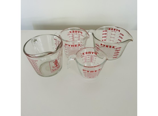 Lot Of 4 Pyrex And Anchor Glass Measuring Cups