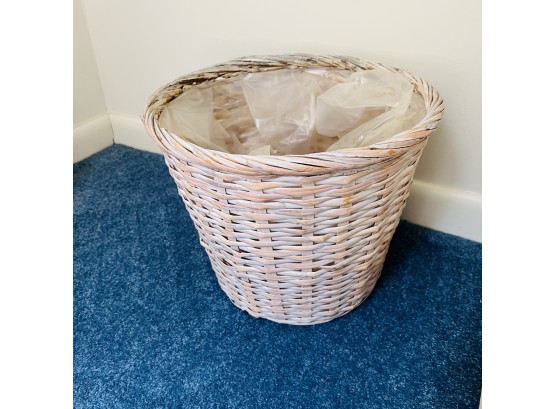 Lined Basket (Upstairs)