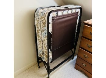 Vintage Folding Bed (Upstairs)