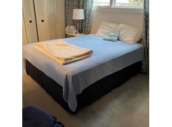 Full/queen Bed Frame With Bedding