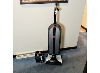 Hoover Windtunnel Upright Vacuum With Bag (hallway)