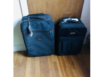 Set Of Two Rolling Suitcases