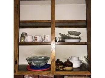 Cabinet Lot No. 2: Soup Bowls, Pyrex Mixing Bowls