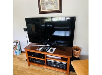 Samsung 48' Flat Screen TV Model UN48J5000AF (Living Room)