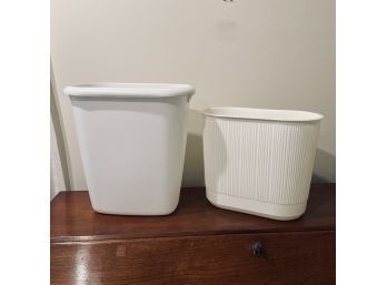 Lot Of 2 Plastic Rubbermaid Trash Cans (office)