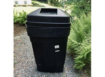 Rubbermaid 31 Gallon Trash Can With Lid And Wheels