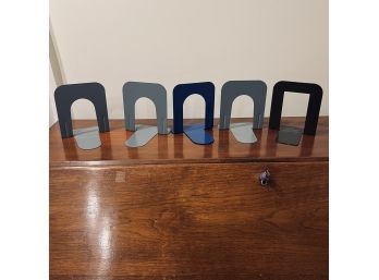 Lot Of 5 Metal Book Ends (office)