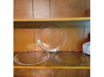 Set Of 3 Vintage Glass Pyrex Plates