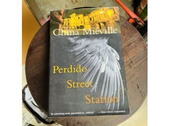 Perdido Street Station By China Mieville Large Paperback Book C.2000